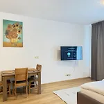 Riverside Apartment Praha